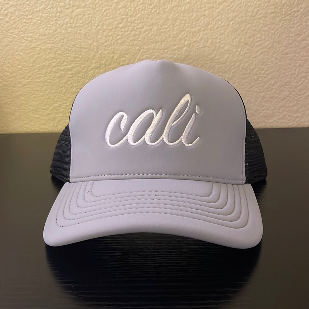 "CALI" TRUCKER STYLE SNAPBACK